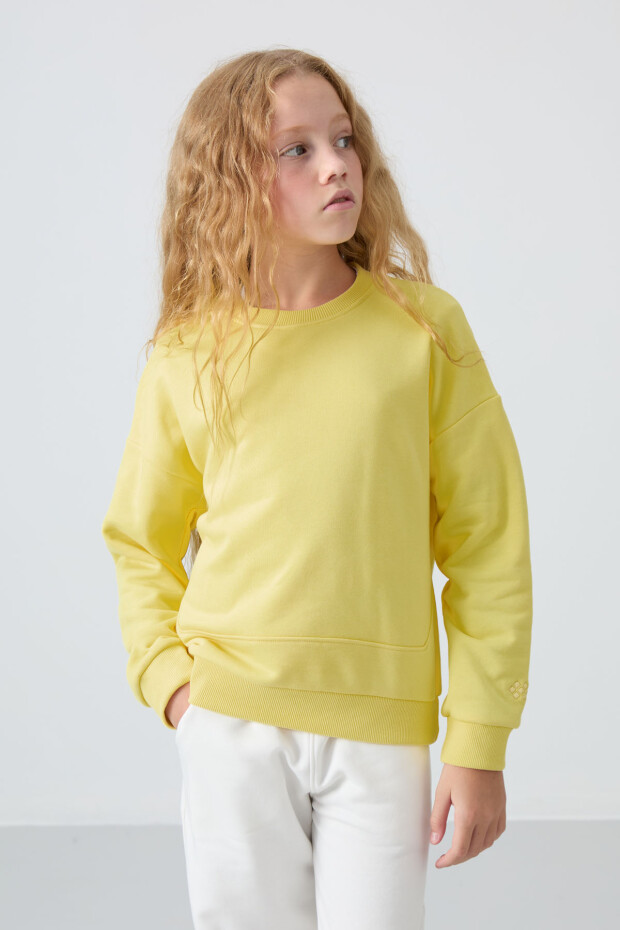 Sarı Pamuklu İçi Tüylü Yumuşak Dokulu Rahat Form Nakışlı Kız Çocuk Sweatshirt - 75150 - 3