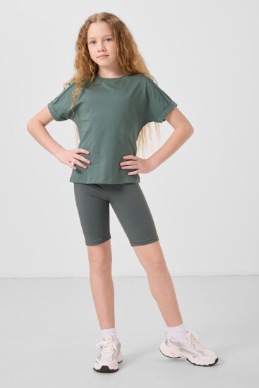 Oversize Fit O Yaka Basic 3'lü Paket Beyaz-Koyu Bej-Açık Yeşil Kız Çocuk T-Shirt - 75182 - TOMMYLIFE (1)