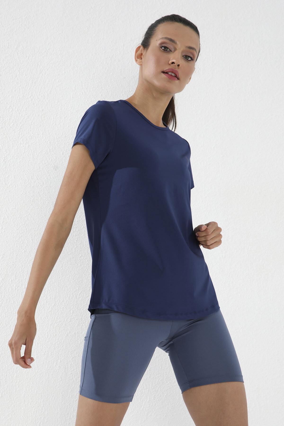 Standart Kalıp O Yaka 2'li Paket İndigo-Limon Kadın T-Shirt - 97144 - TOMMYLIFE (1)