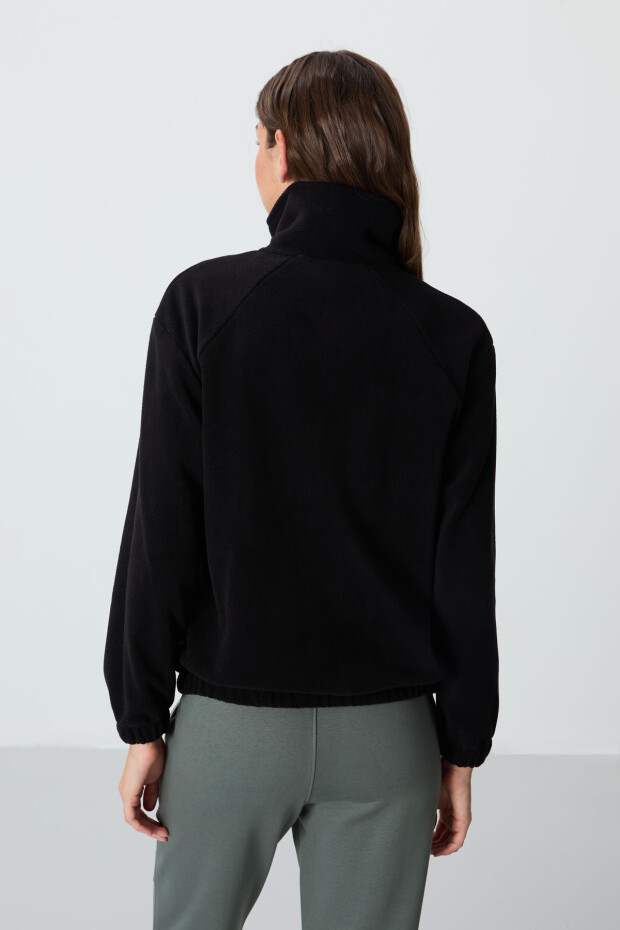 Siyah Kalın Yumuşak Dokulu Dik Yaka Oversize Nakışlı Polar Kadın Sweatshirt - 97293 - 6