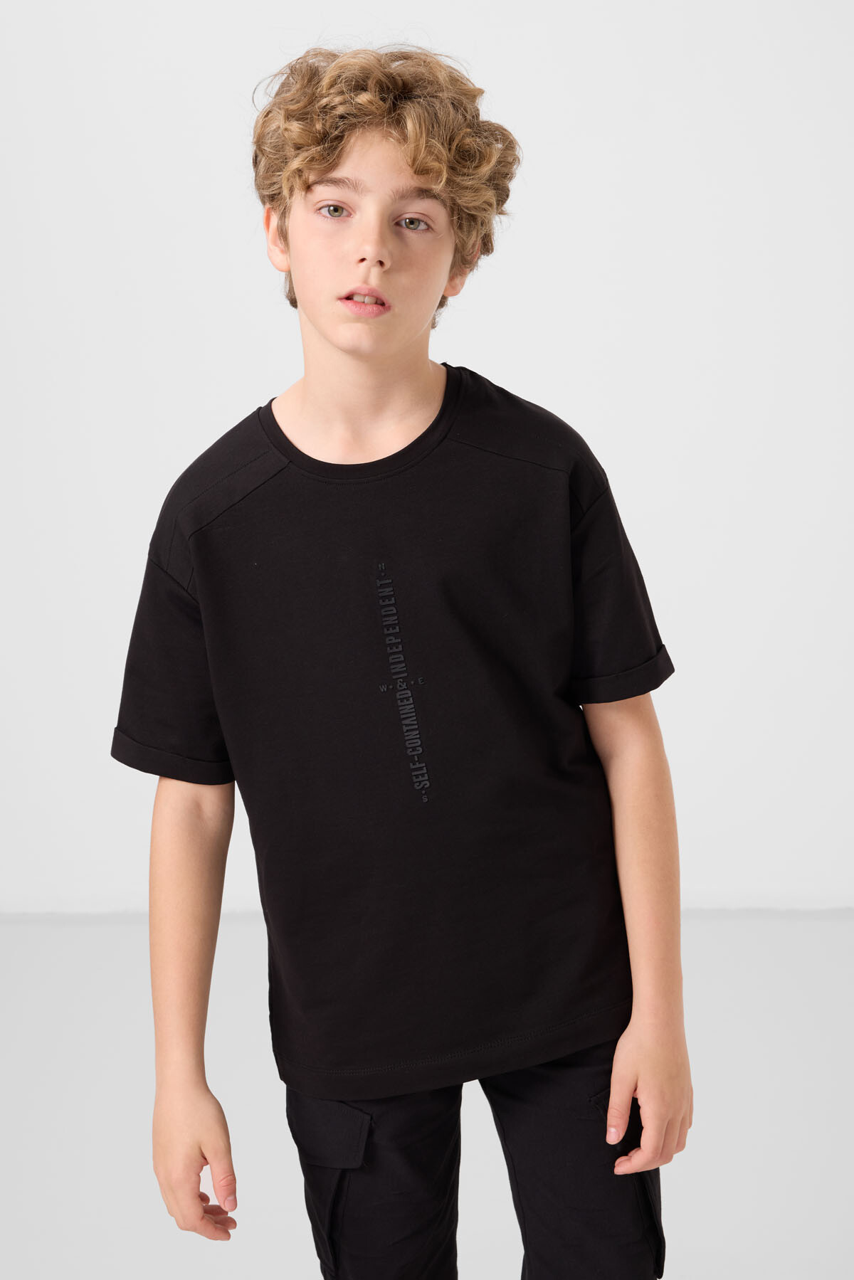 Siyah Pamuklu Yumuşak Dokulu Oversize Baskılı Erkek Çocuk T-Shirt - 11301 - TOMMYLIFE