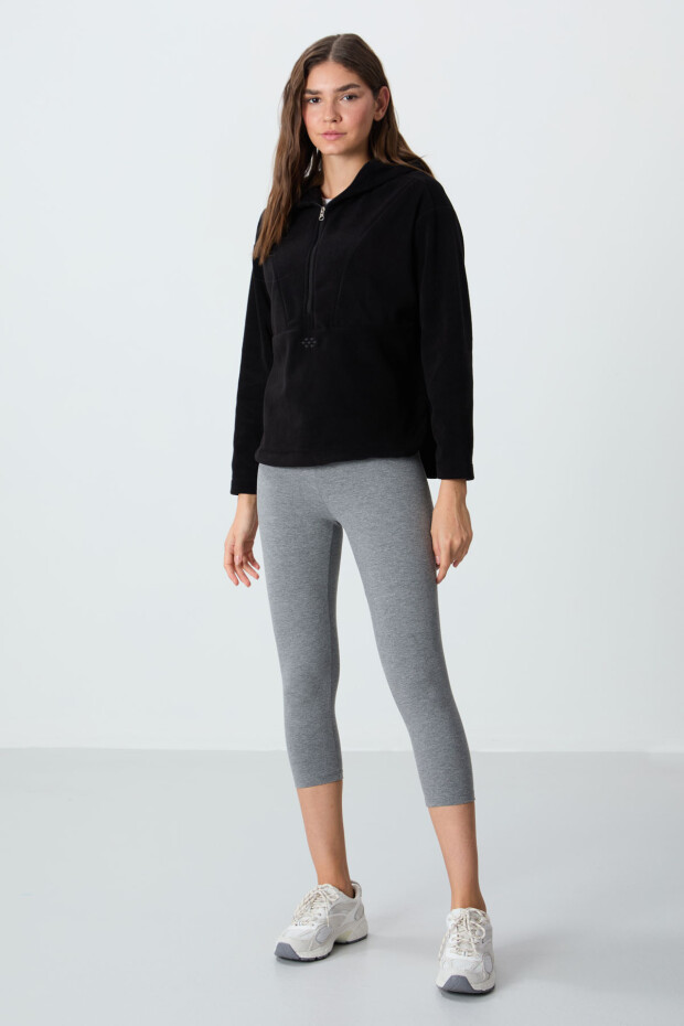 Siyah Kalın Yumuşak Dokulu Kapüşonlu Standart Kalıp Nakışlı Polar Kadın Sweatshirt -97286 - 2
