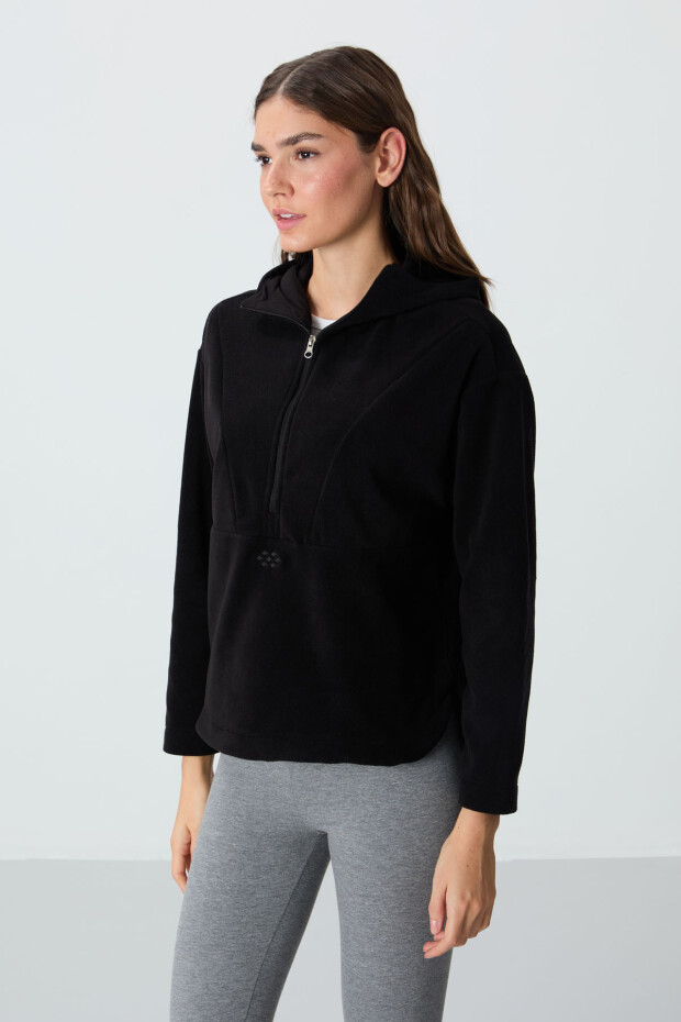 Siyah Kalın Yumuşak Dokulu Kapüşonlu Standart Kalıp Nakışlı Polar Kadın Sweatshirt -97286 - 4