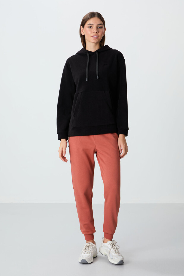 Siyah Kalın Yumuşak Dokulu Kapüşonlu Rahat Form Nakışlı Polar Kadın Sweatshirt - 97292 - 3