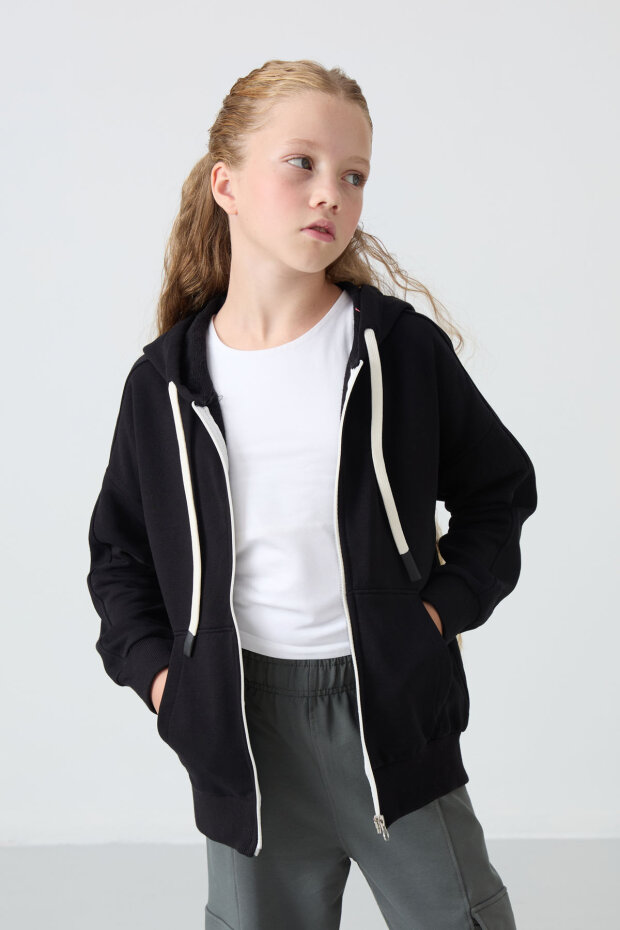 Siyah Pamuklu İçi Tüylü Yumuşak Dokulu Standart Fit Nakışlı Kız Çocuk Sweatshirt - 75149 - 3