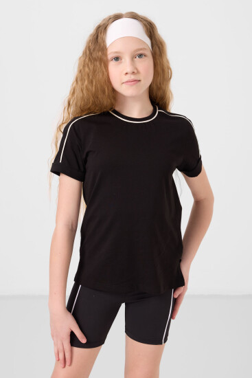 Siyah Pamuklu O Yaka Standart Fit Basic Kız Çocuk T-Shirt - 75177 - Thumbnail