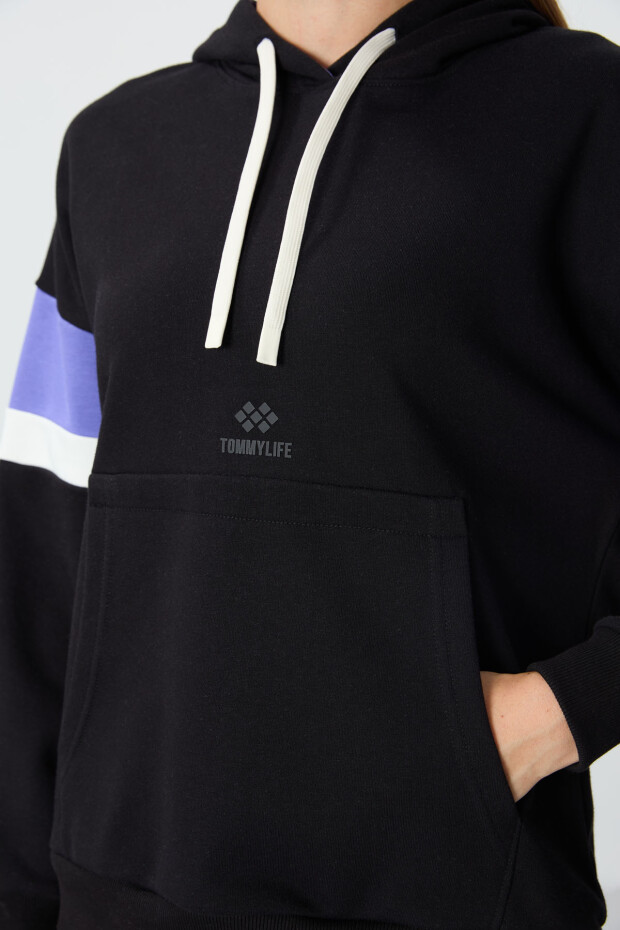 Siyah Kompakt Pamuklu Kalın Pürüzsüz Dokulu Kapüşonlu Standart Kalıp Kadın Sweatshirt - 97290 - 3