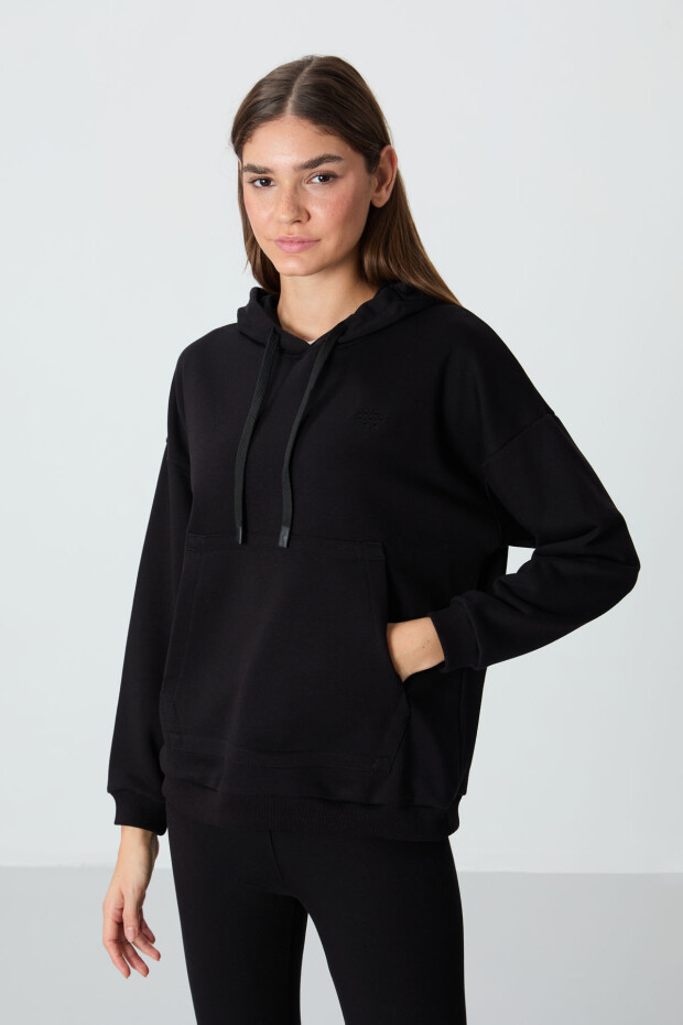 Siyah Kompakt Pamuklu Kalın Pürüzsüz Dokulu Kapüşonlu Rahat Form Fit Kadın Sweatshirt - 97291 - 4