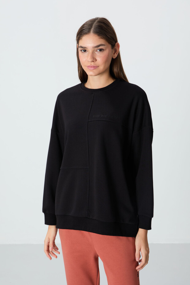 Siyah Kompakt Pamuklu Kalın Pürüzsüz Dokulu O Yaka Oversize Fit Kadın Sweatshirt - 97288 - 4