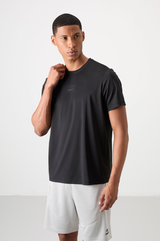Siyah Nefes Alan Dokulu İnce Esnek Standart Fit Erkek Performans T-Shirt - 88384 - 4