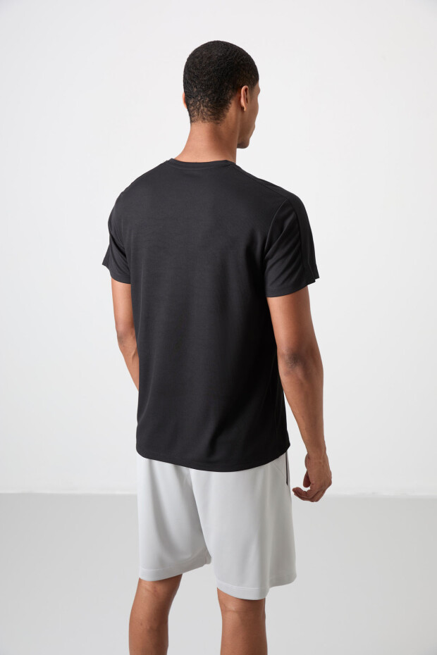 Siyah Nefes Alan Dokulu İnce Esnek Standart Fit Erkek Performans T-Shirt - 88390 - 5