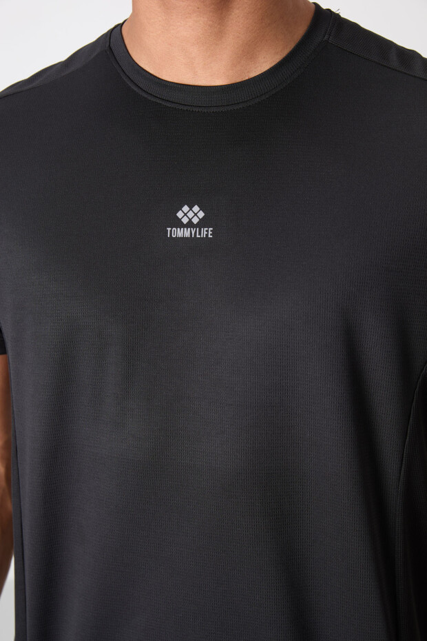 Siyah Nefes Alan Dokulu İnce Esnek Standart Fit Erkek Performans T-Shirt - 88390 - 3