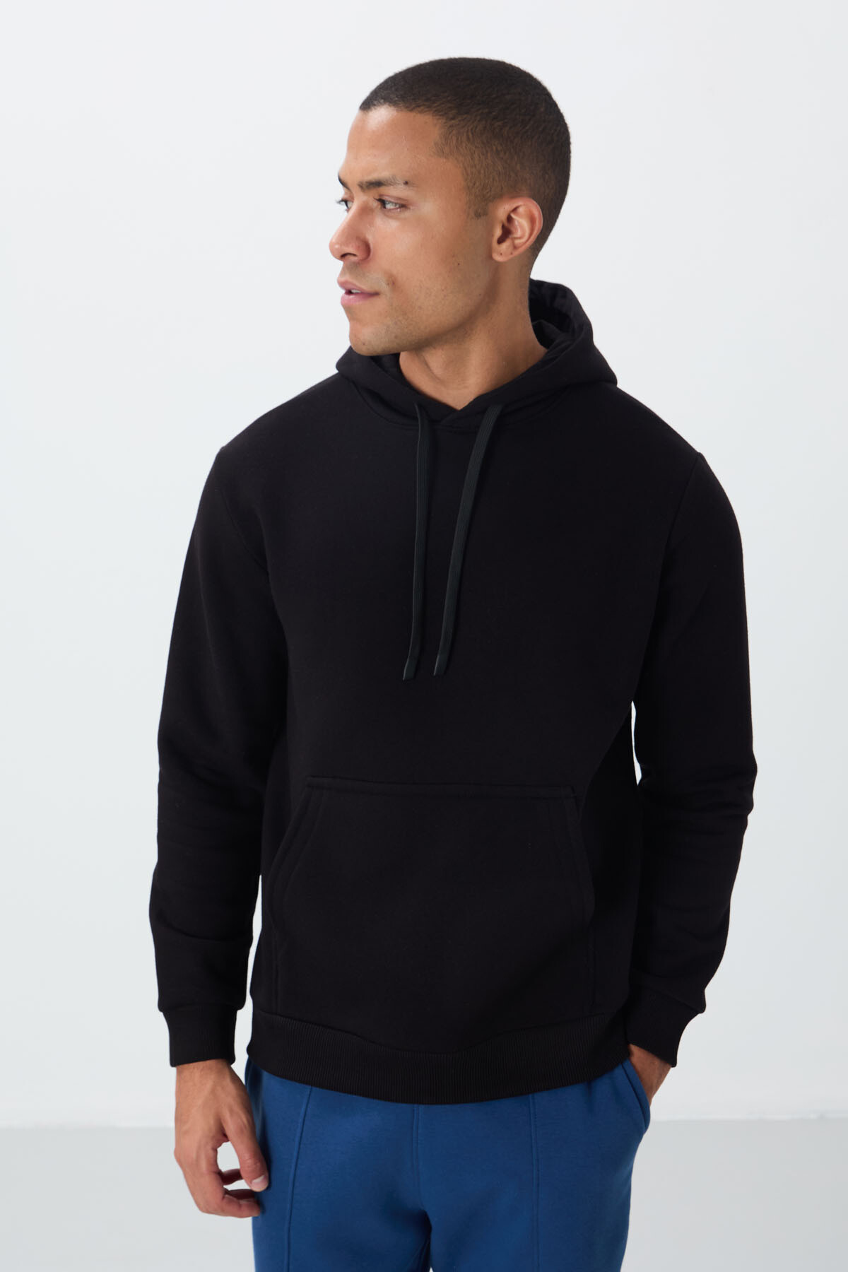 Siyah Pamuklu Kalın İçi Tüylü Yumuşak Dokulu Comfort Fit Nakışlı Erkek Sweatshirt - 88419 - TOMMYLIFE