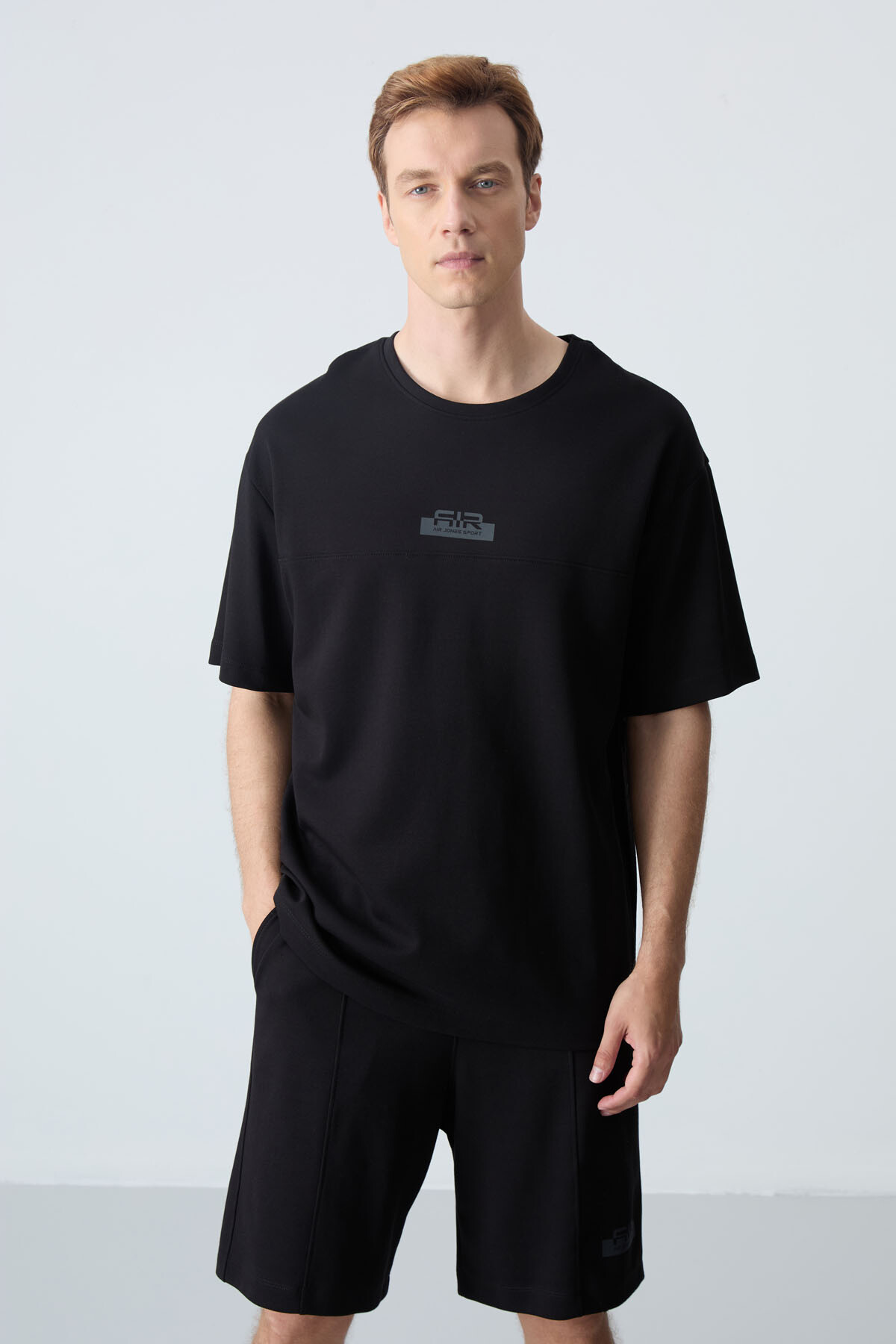 Siyah Pamuklu Kalın Yumuşak Dokulu Oversize Fit Basic Erkek Şort Takım - 85259 - Air Jones (1)
