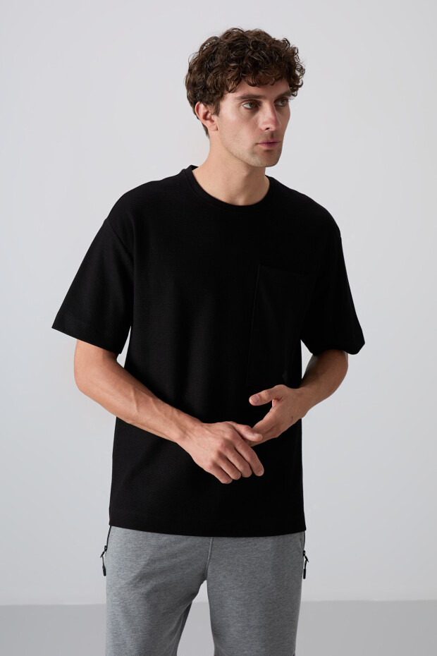 Siyah Pamuklu Kalın Yüzeyi Dokulu Oversize Fit Basic Erkek T-Shirt - 88341 - 4