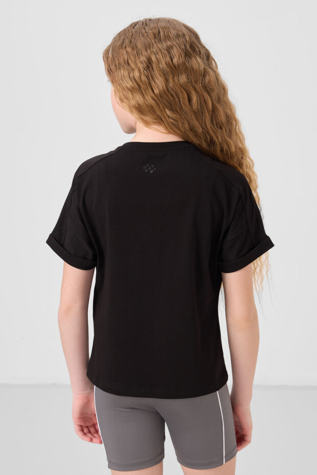 Siyah Pamuklu O Yaka Standart Kalıp Basic Kız Çocuk T-Shirt - 75182 - 5