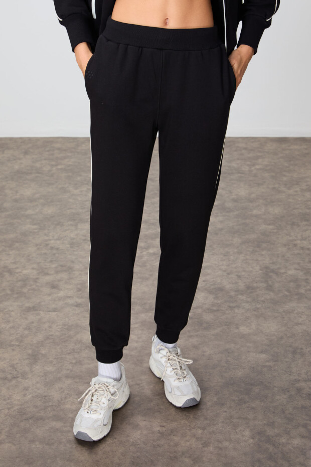 Siyah Kompakt Pamuklu Kalın Pürüzsüz Dokulu Dik Yaka Oversize Fit Kadın Eşofman Takım - 95340 - 5