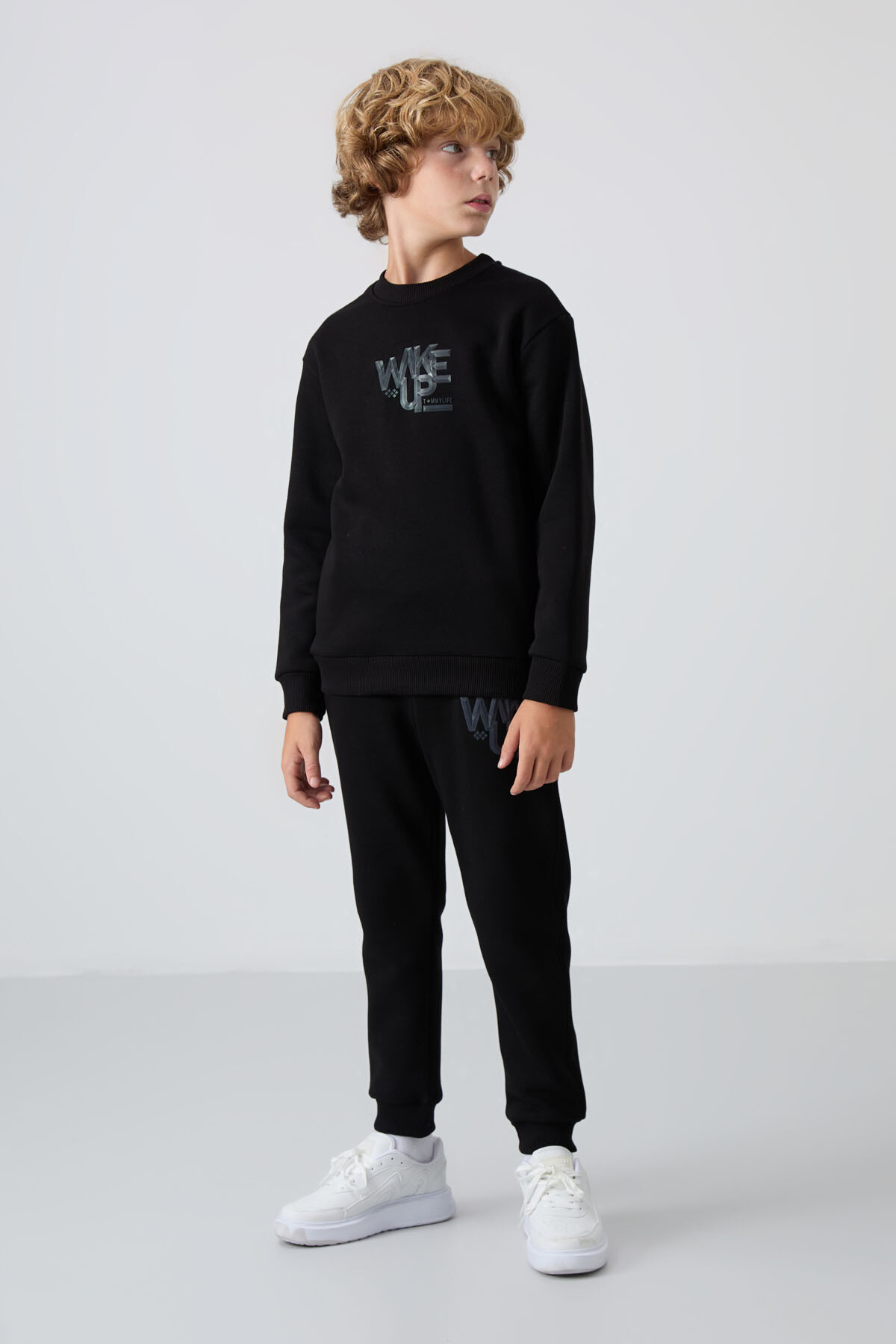 Siyah Pamuklu Kalın İçi Tüylü Yumuşak Dokulu Standart Fit Baskılı Erkek Çocuk Eşofman Takım - 11253 - TOMMYLIFE