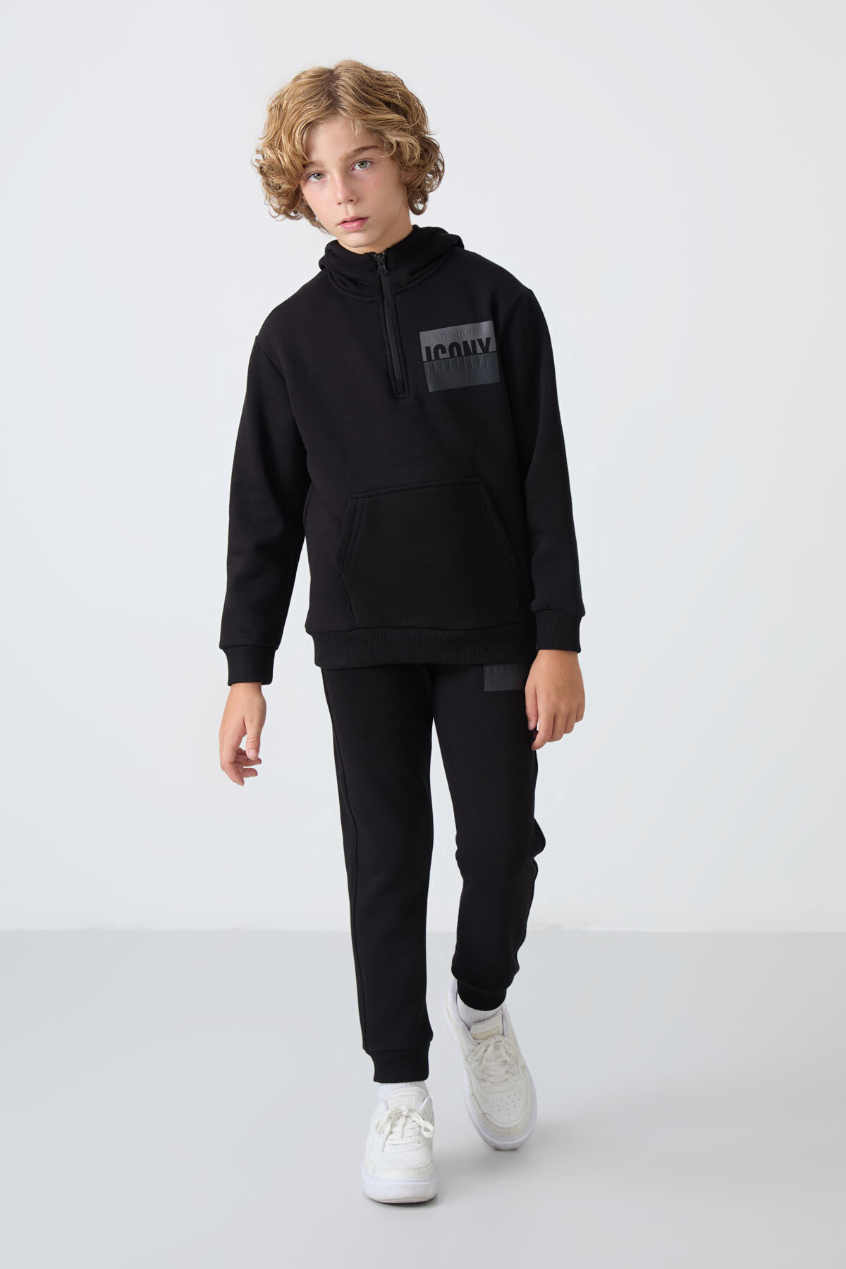 Siyah Pamuklu Kalın İçi Tüylü Yumuşak Dokulu Standart Fit Baskılı Erkek Çocuk Eşofman Takım - 11246 - TOMMYLIFE