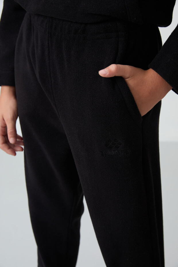 Siyah Kalın Yumuşak Dokulu Standart Fit Nakışlı Polar Erkek Çocuk Eşofman Takım - 11218 - 6