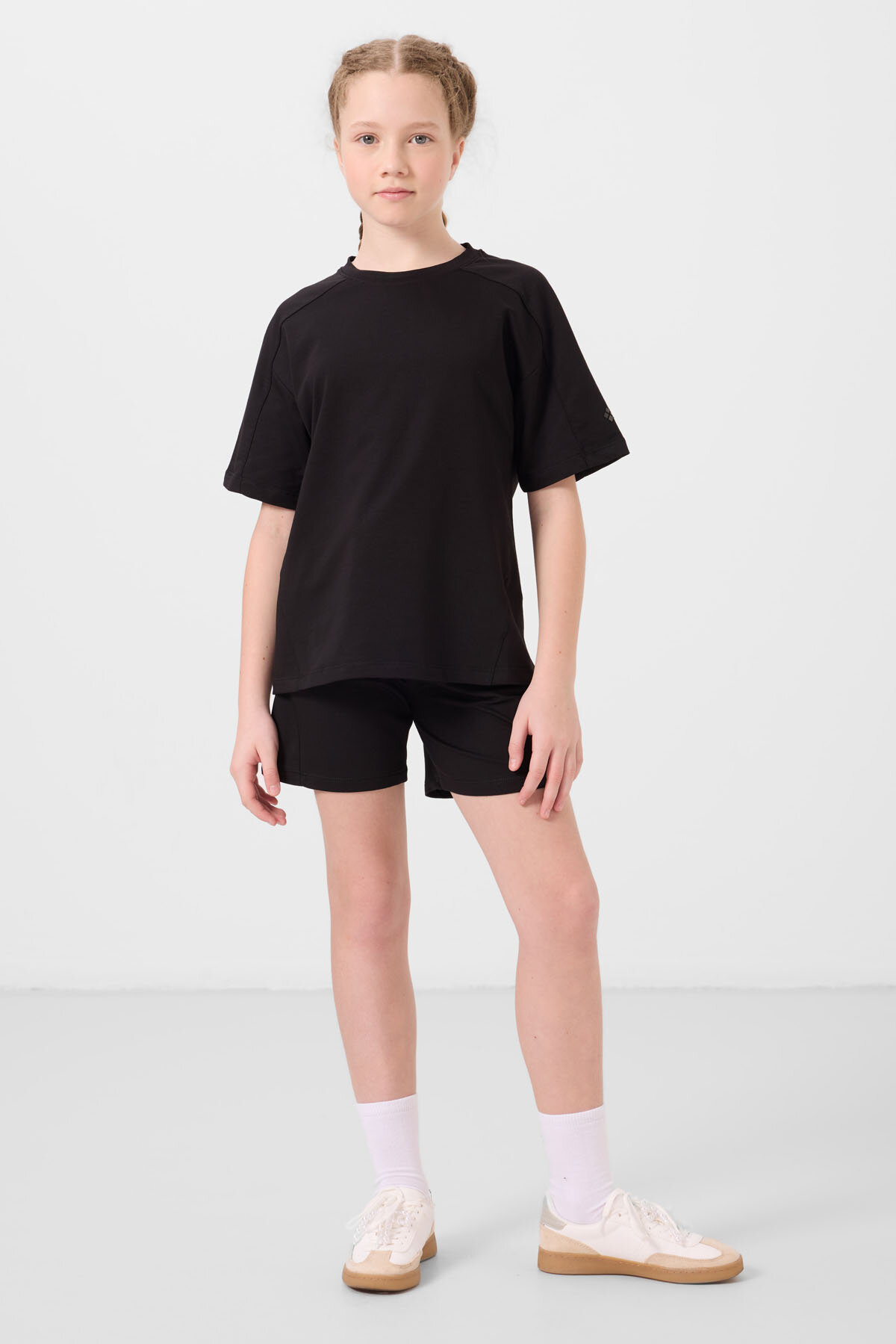 Siyah Pamuklu Yumuşak Dokulu Standart Fit Basic Kız Çocuk Şort Takım - 75184 - TOMMYLIFE