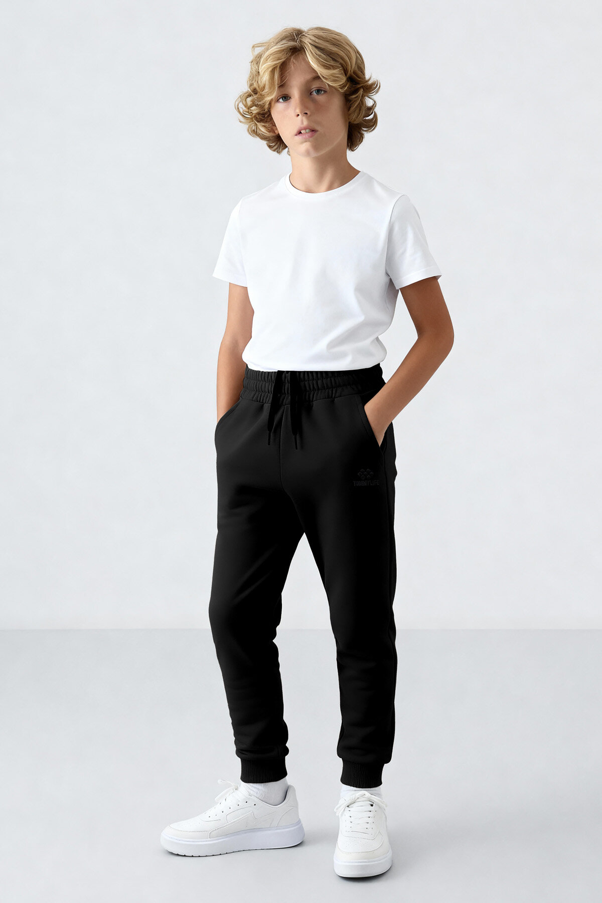 Siyah Standart Fit Manşetli İnce Erkek Çocuk Eşofman Alt - 11062 - TOMMYLIFE