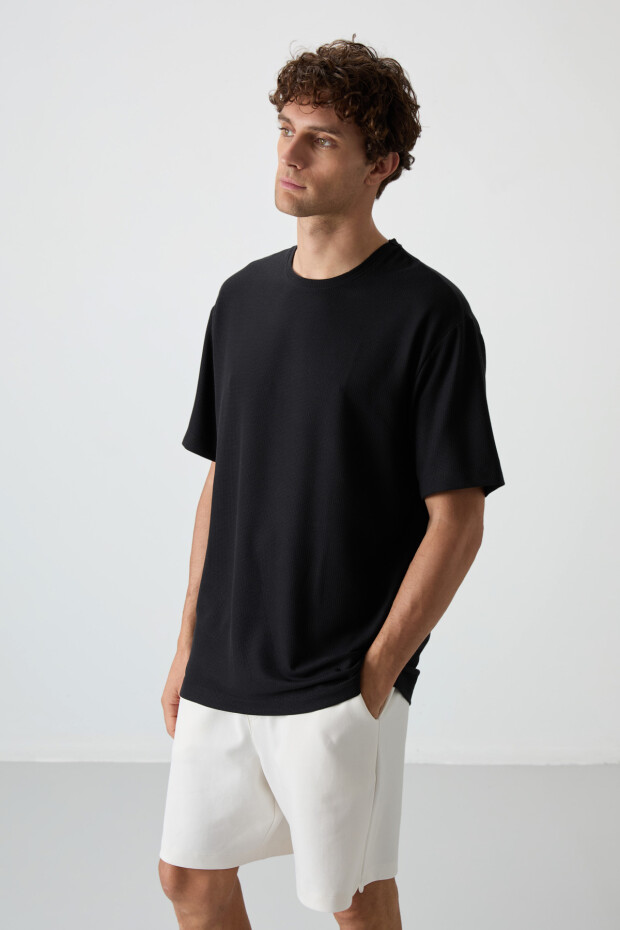 Siyah Waffle İnterlok Yüzeyi Dokulu Oversize Fit Basic Erkek T-Shirt - 88379 - 5