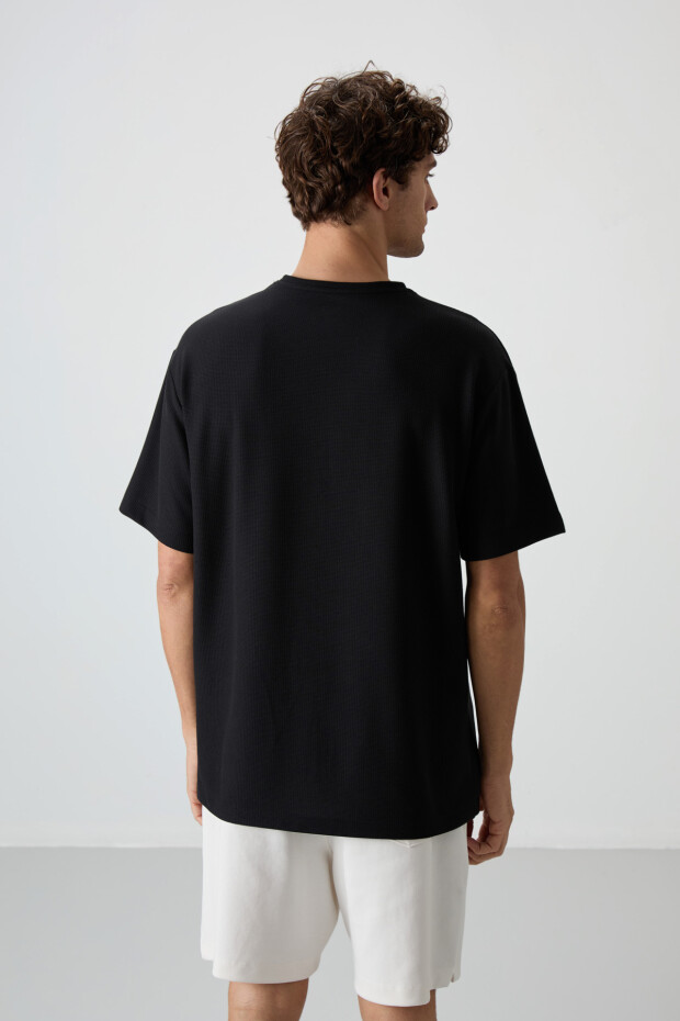 Siyah Waffle İnterlok Yüzeyi Dokulu Oversize Fit Basic Erkek T-Shirt - 88379 - 6