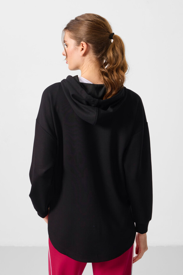 Siyah Yumuşak Dokulu Kapüşonlu Standart Kalıp Kadın Tunik Sweatshirt - 97302 - 5