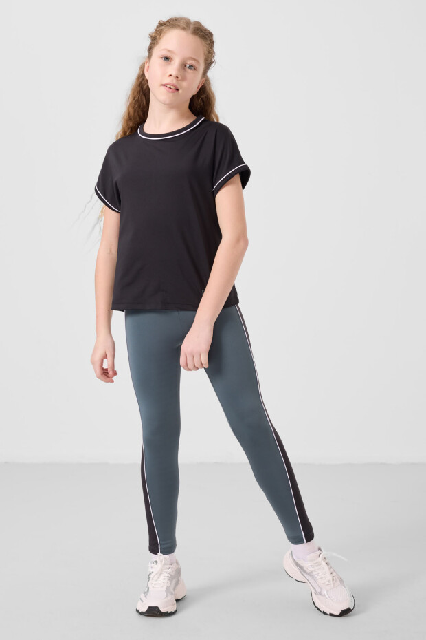 Siyah-Orman Yeşili O Yaka Yan Şerit Detaylı Standart Fit Performans Kız Çocuk Tayt Takım - 75191 - 3