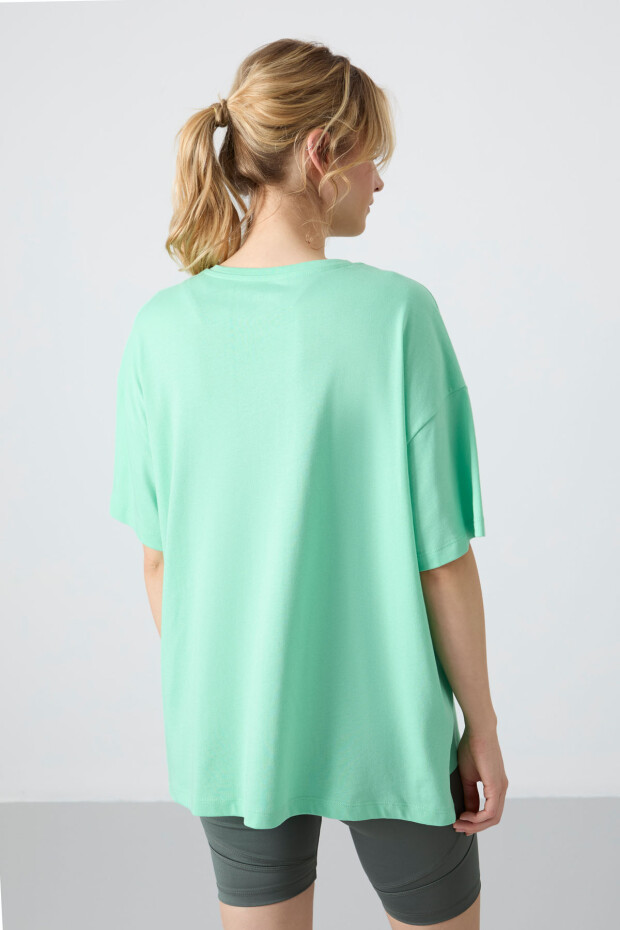 Su Yeşili Penye Modal Yumuşak Tuşeli Oversize Fit Basic Kadın T-Shirt- 97285 - 6