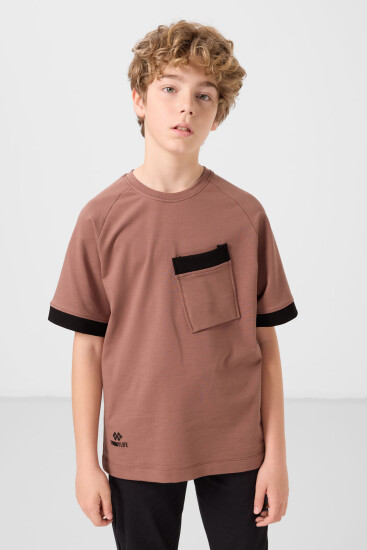 Tarçın Pamuklu Yumuşak Dokulu Oversize Cep Detaylı Erkek Çocuk T-Shirt - 11295 - TOMMYLIFE