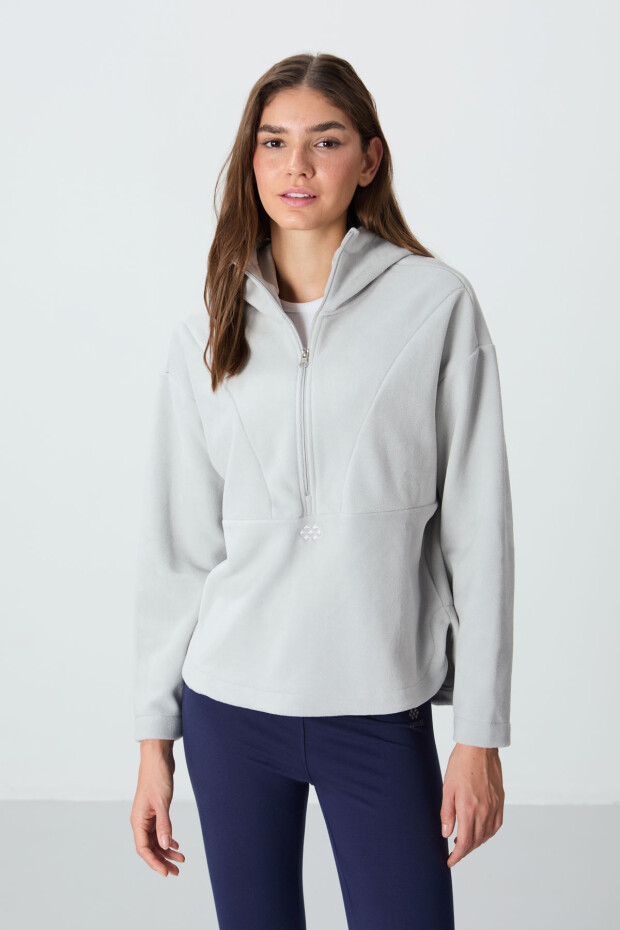 Taş Kalın Yumuşak Dokulu Kapüşonlu Standart Kalıp Nakışlı Polar Kadın Sweatshirt -97286 - 4