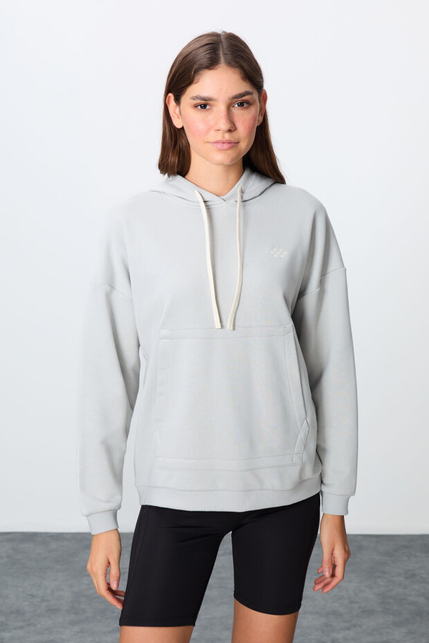 Taş Kompakt Pamuklu Kalın Pürüzsüz Dokulu Kapüşonlu Rahat Form Fit Kadın Sweatshirt - 97291 - 4