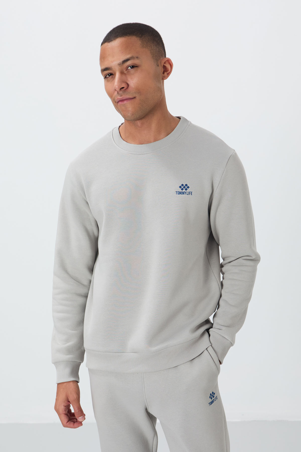 Taş Pamuklu Kalın İçi Tüylü Yumuşak Dokulu Comfort Fit Nakışlı Erkek Eşofman Takım -85265 - TOMMYLIFE (1)