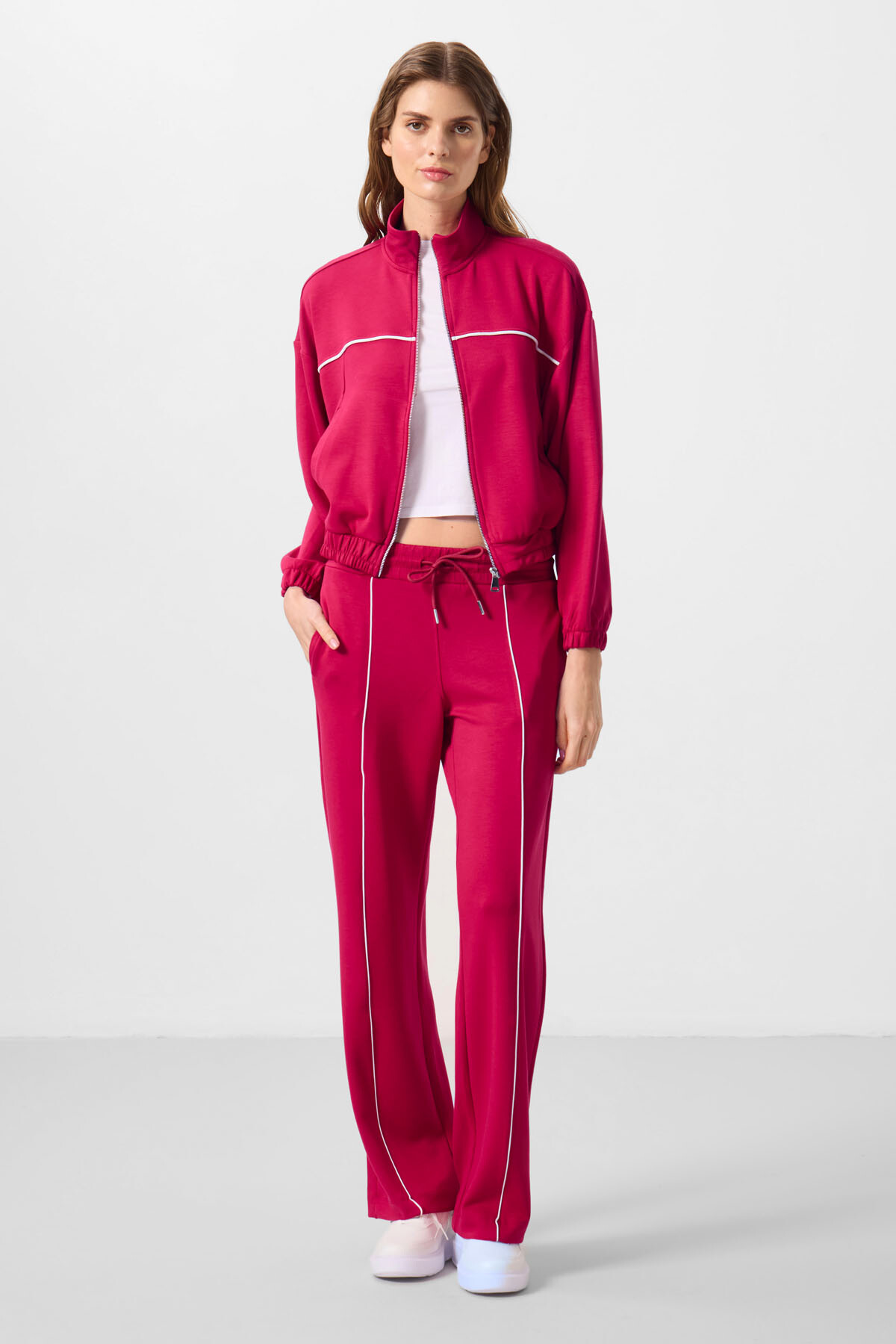 Viva Kırmızı Yumuşak Dokulu Dik Yaka Oversize Lastikli Kadın Eşofman Takım - 95349 - TOMMYLIFE