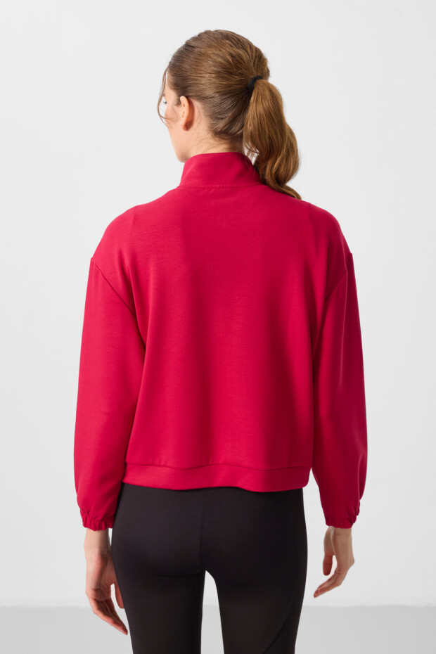 Viva Kırmızı Yumuşak Dokulu Dik Yaka Rahat Form Kargo Cepli Kadın Crop Top Sweatshirt - 97301 - 6