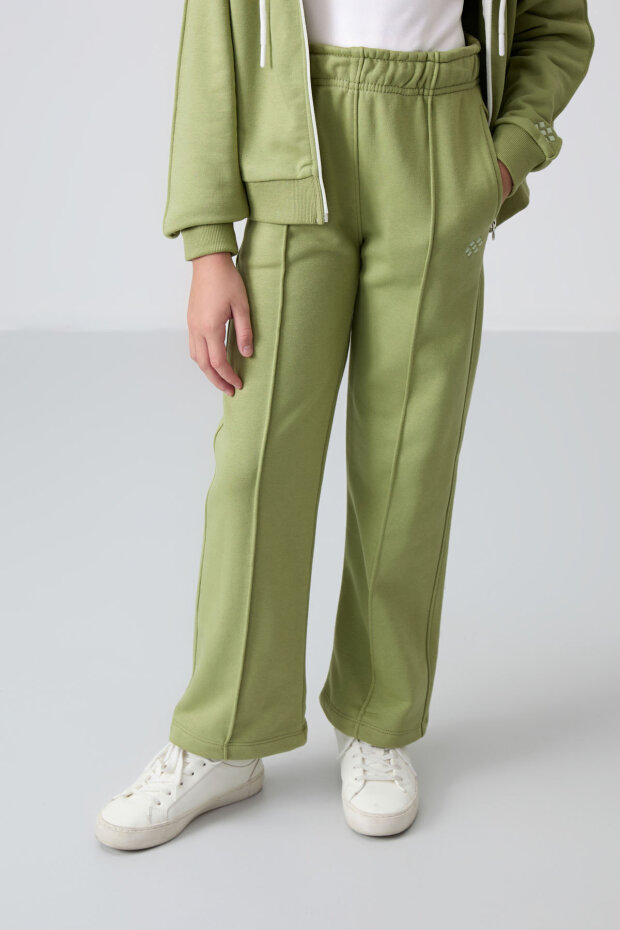 Yağ Yeşil Pamuklu İçi Tüylü Yumuşak Dokulu Standart Fit Nakışlı Kız Çocuk Eşofman Takım - 75161 - 5